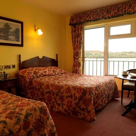 Pontoon Bridge Hotel Фоксфорд Номер фото