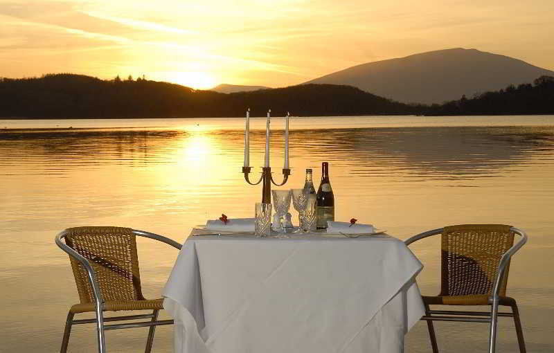 Pontoon Bridge Hotel Фоксфорд Ресторан фото
